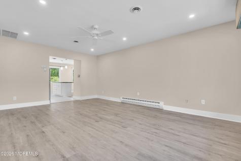 8 Michigan Avenue Whiting NJ 08759