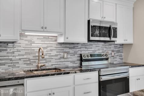 8 Michigan Avenue Whiting NJ 08759