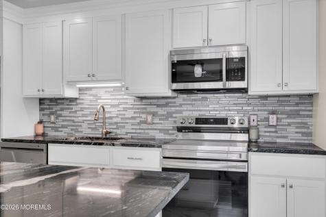 8 Michigan Avenue Whiting NJ 08759