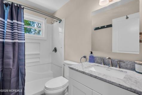 8 Michigan Avenue Whiting NJ 08759