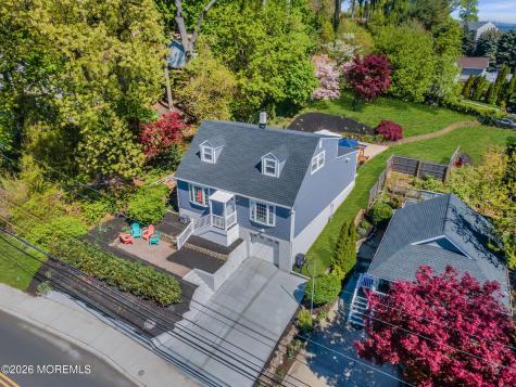 212 Linden Avenue Highlands NJ 07732