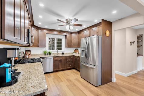 212 Linden Avenue Highlands NJ 07732