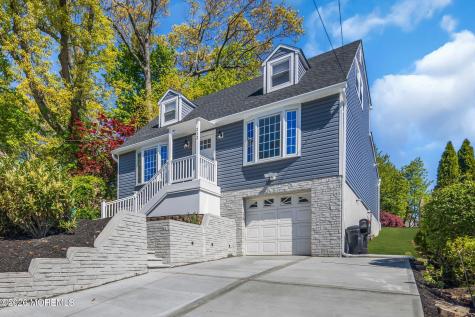 212 Linden Avenue Highlands NJ 07732