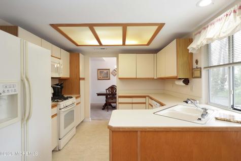1031B Thornbury Lane Manchester NJ 08759