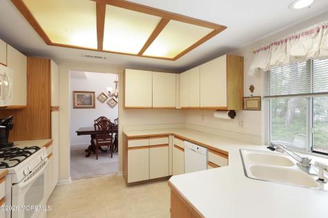 1031B Thornbury Lane Manchester NJ 08759