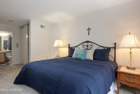 1031B Thornbury Lane Manchester NJ 08759