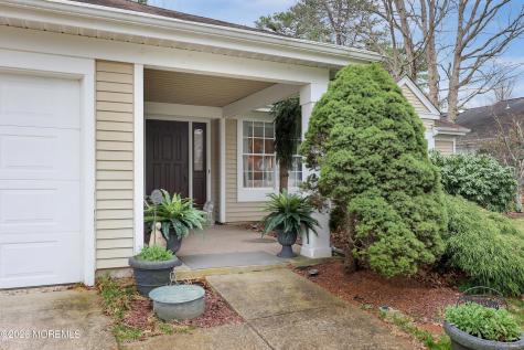 1031B Thornbury Lane Manchester NJ 08759