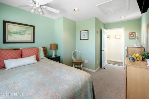 1255 W Mallard Drive Manahawkin NJ 08050