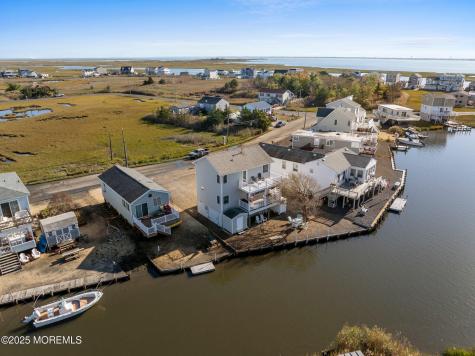 1255 W Mallard Drive Manahawkin NJ 08050