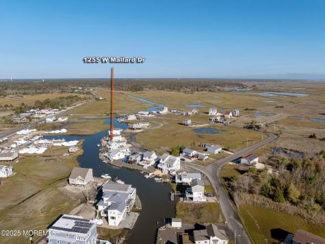 1255 W Mallard Drive Manahawkin NJ 08050