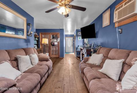 141 7th Street Hazlet NJ 07734