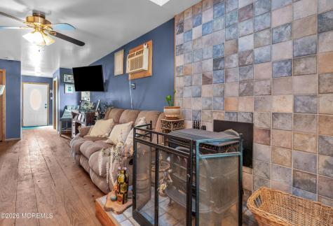 141 7th Street Hazlet NJ 07734