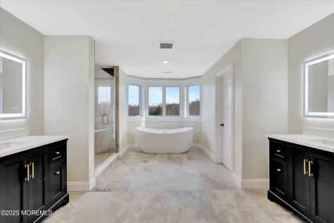 5 Cook Court Millstone NJ 08535