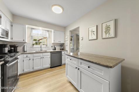 27B Birchwood Drive Whiting NJ 08759