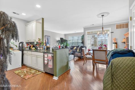 337 Sophee Lane Lakewood NJ 08701