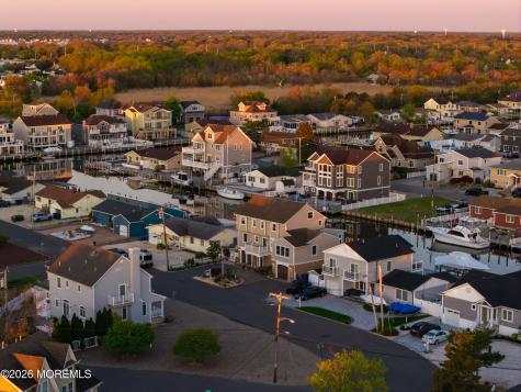 608 Conroy Avenue Toms River NJ 08753