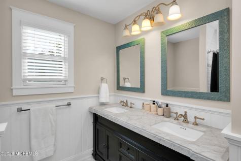 10 Bowne Avenue Atlantic Highlands NJ 07716