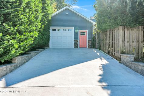 10 Bowne Avenue Atlantic Highlands NJ 07716