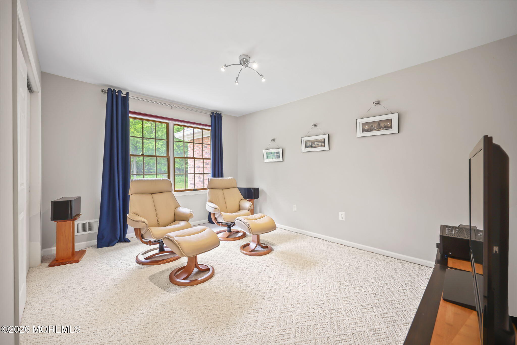 10 Castlehill Drive Marlboro NJ 07746