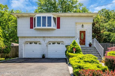 7 S Brook Drive Milltown NJ 08850