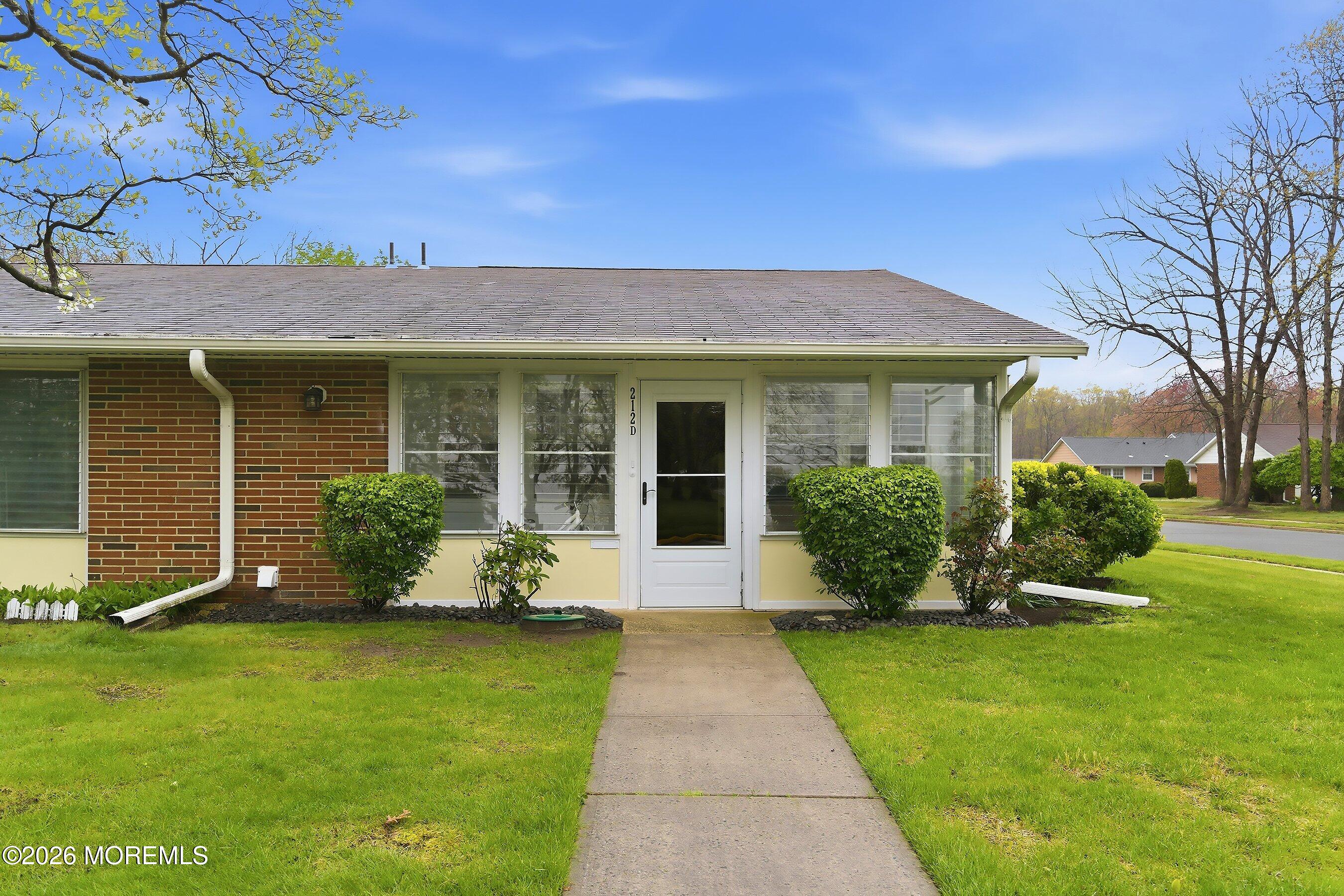 212D Huntington Drive Lakewood NJ 08701