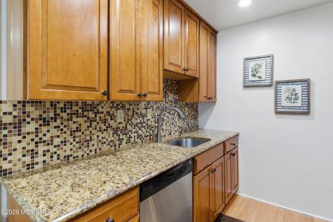 212D Huntington Drive Lakewood NJ 08701