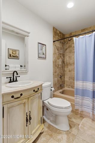 212D Huntington Drive Lakewood NJ 08701