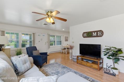 212D Huntington Drive Lakewood NJ 08701