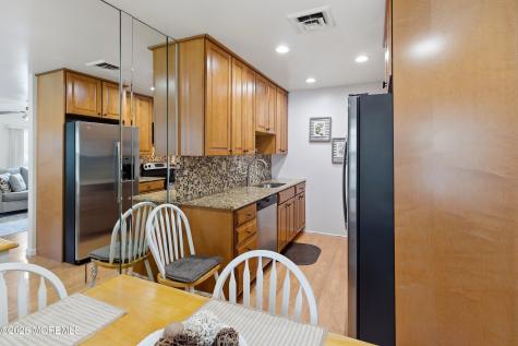 212D Huntington Drive Lakewood NJ 08701