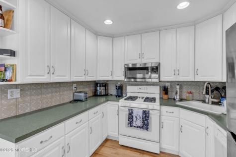 61 Cypress Drive Colonia NJ 07067