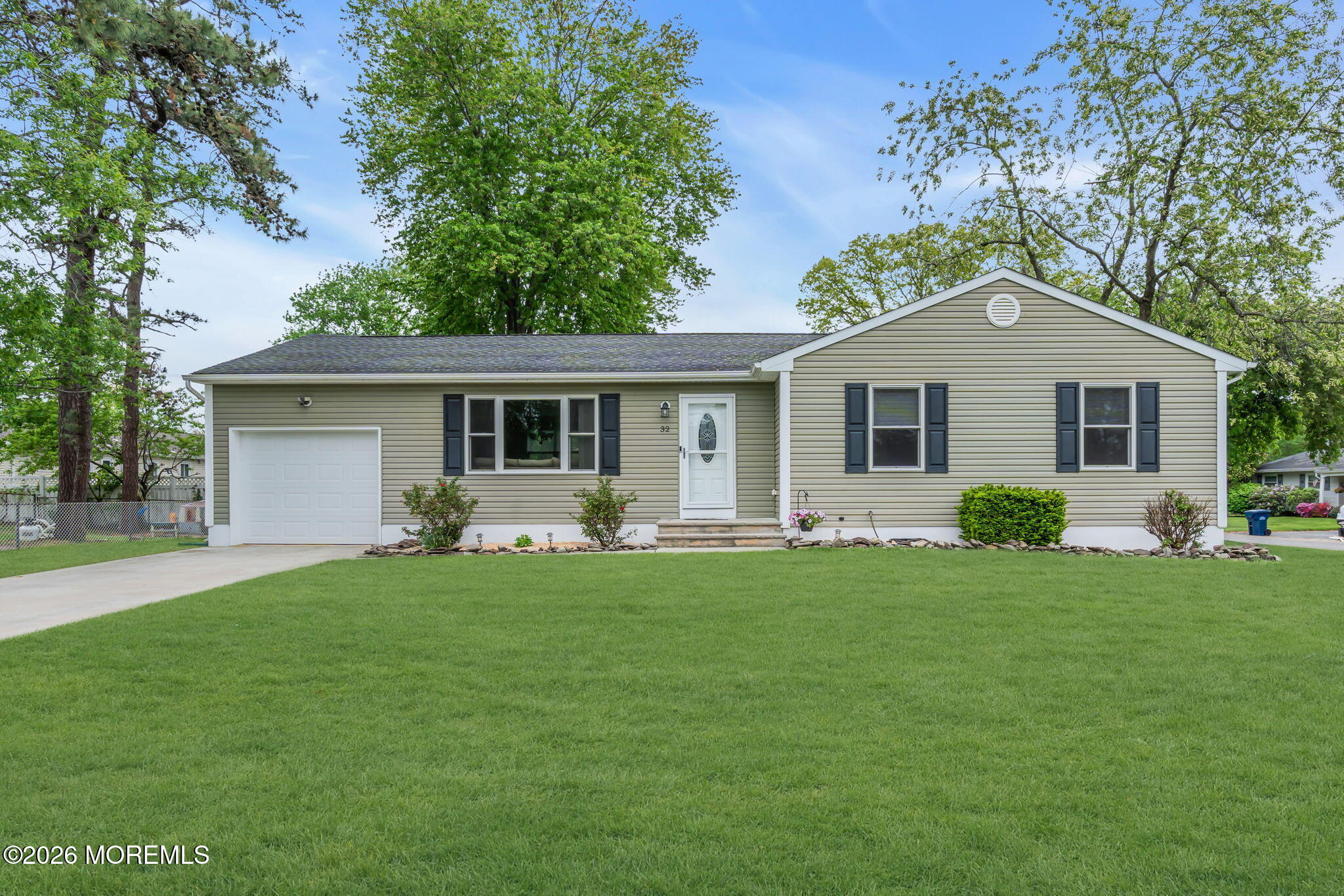 32 Bowline Street Beachwood NJ 08722