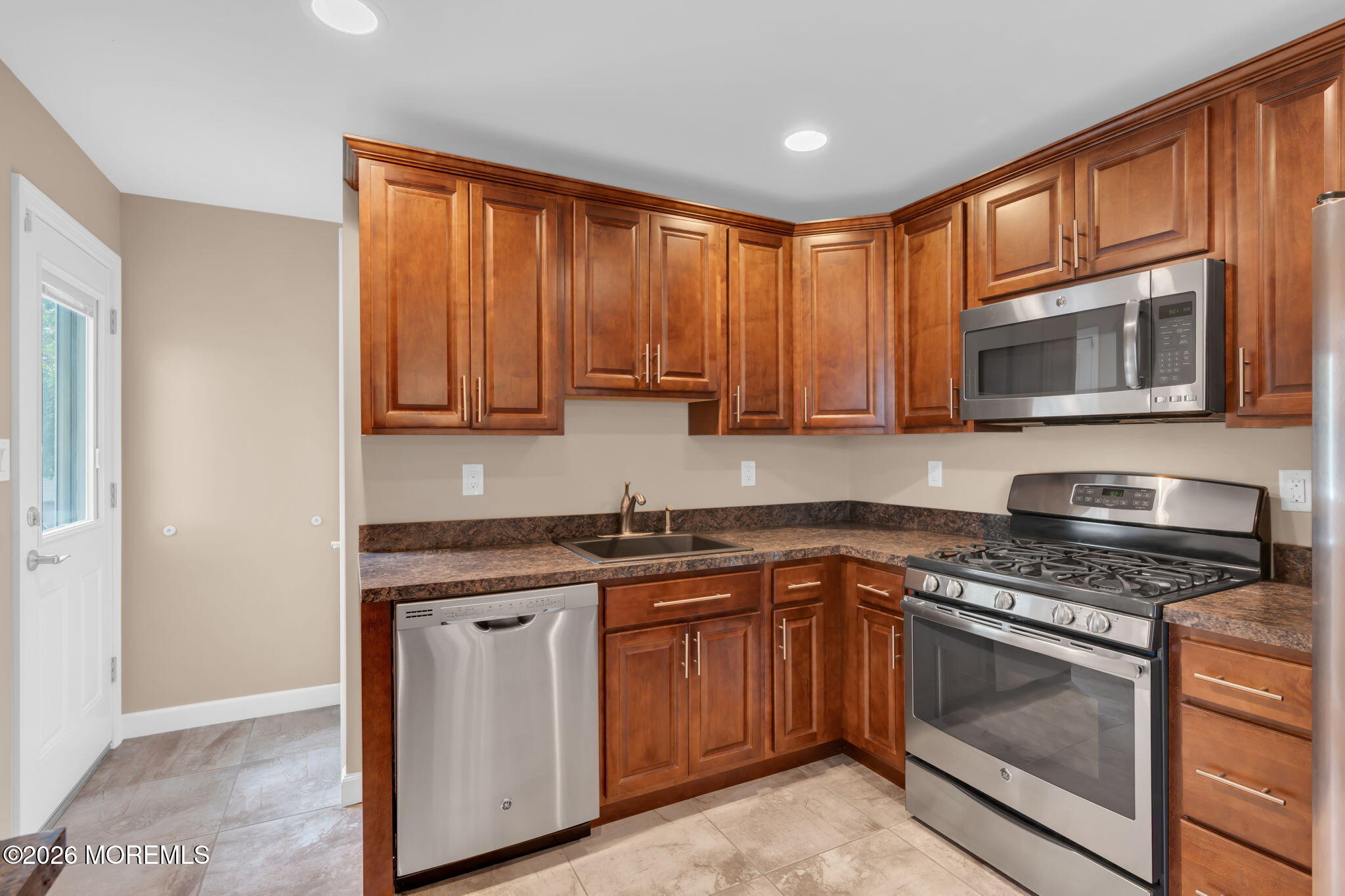 32 Bowline Street Beachwood NJ 08722