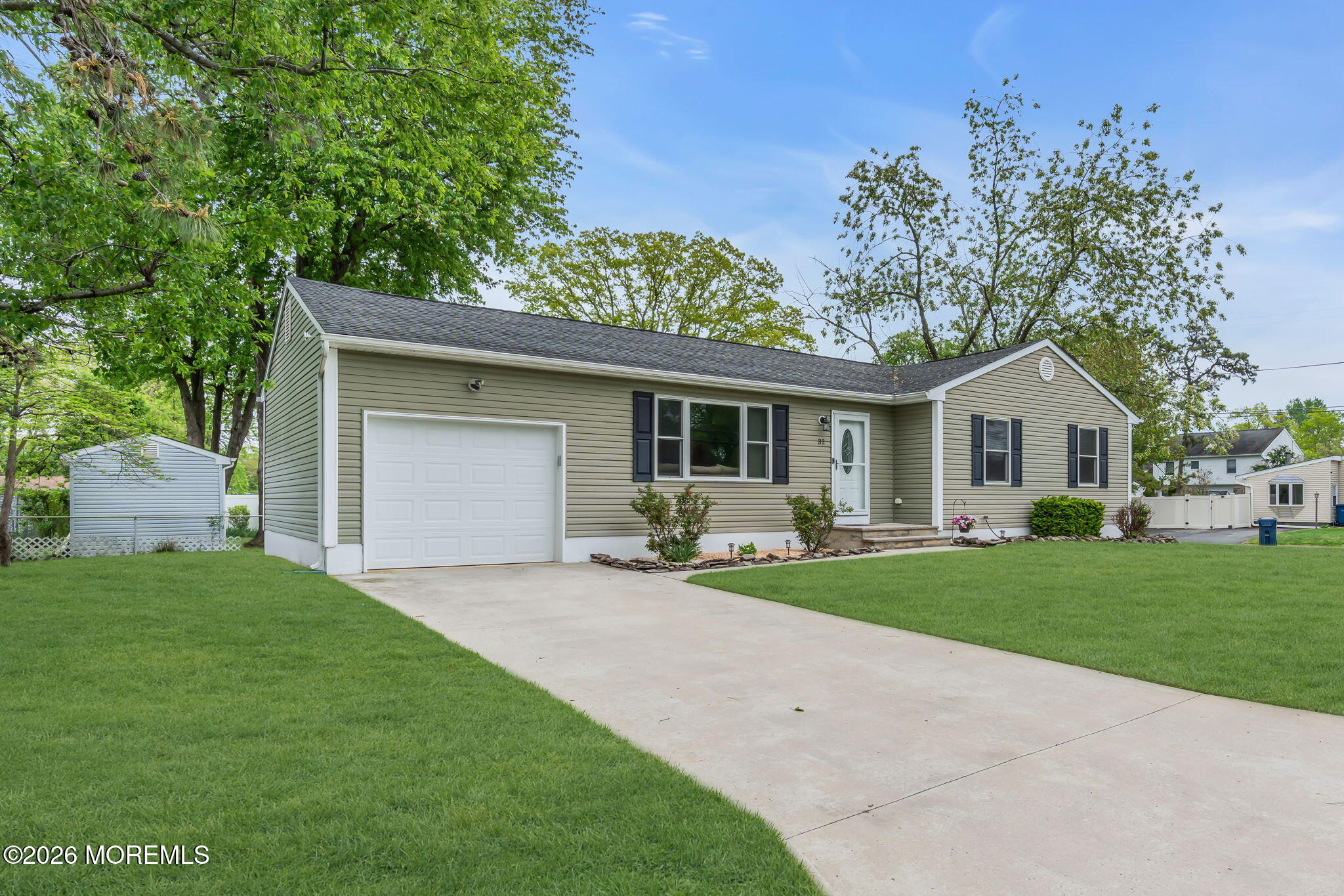 32 Bowline Street Beachwood NJ 08722