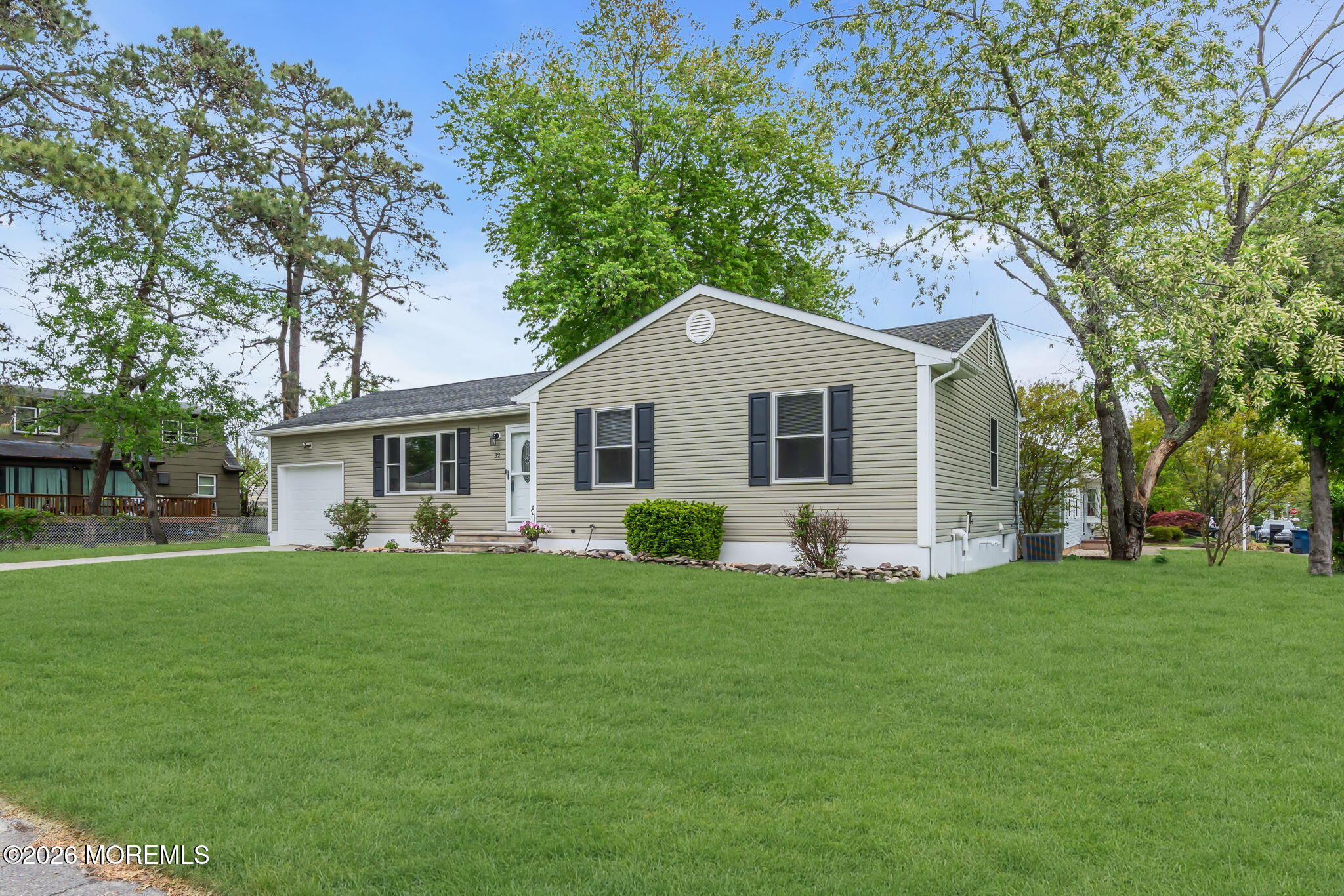 32 Bowline Street Beachwood NJ 08722
