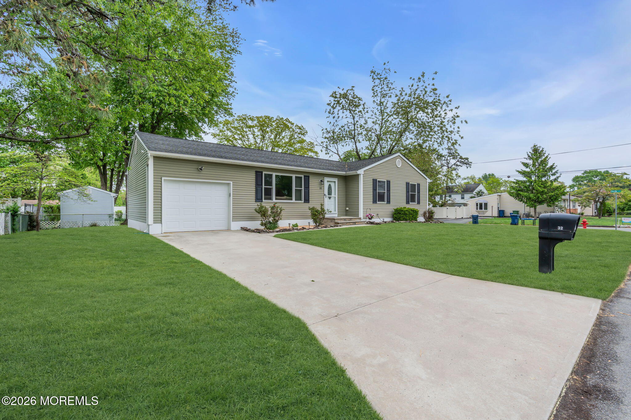 32 Bowline Street Beachwood NJ 08722