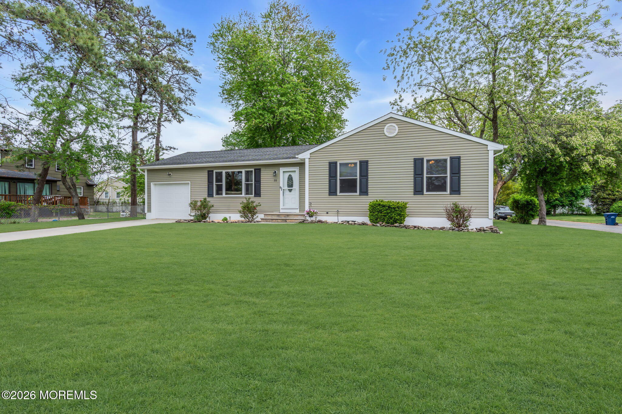 32 Bowline Street Beachwood NJ 08722