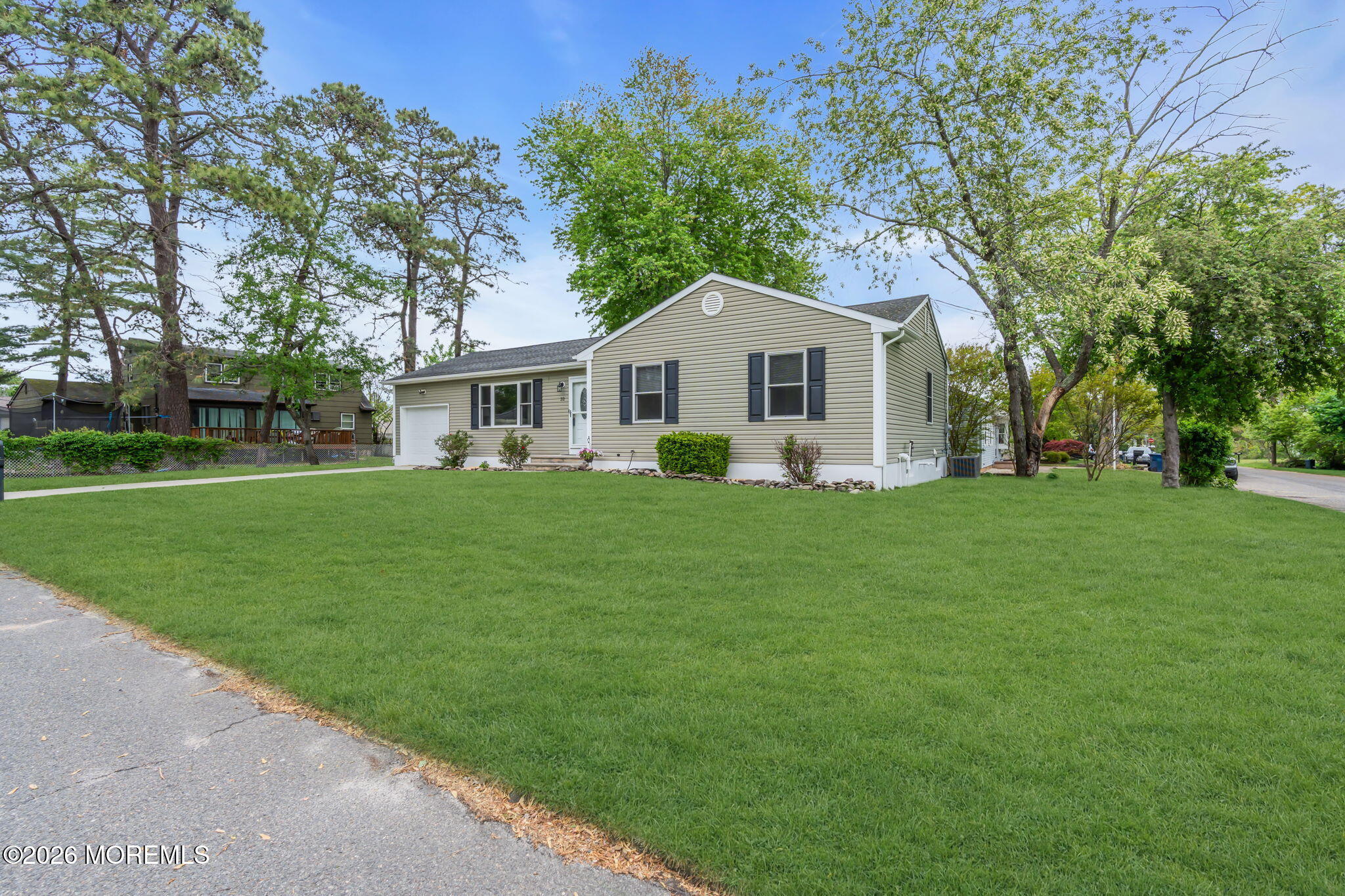 32 Bowline Street Beachwood NJ 08722