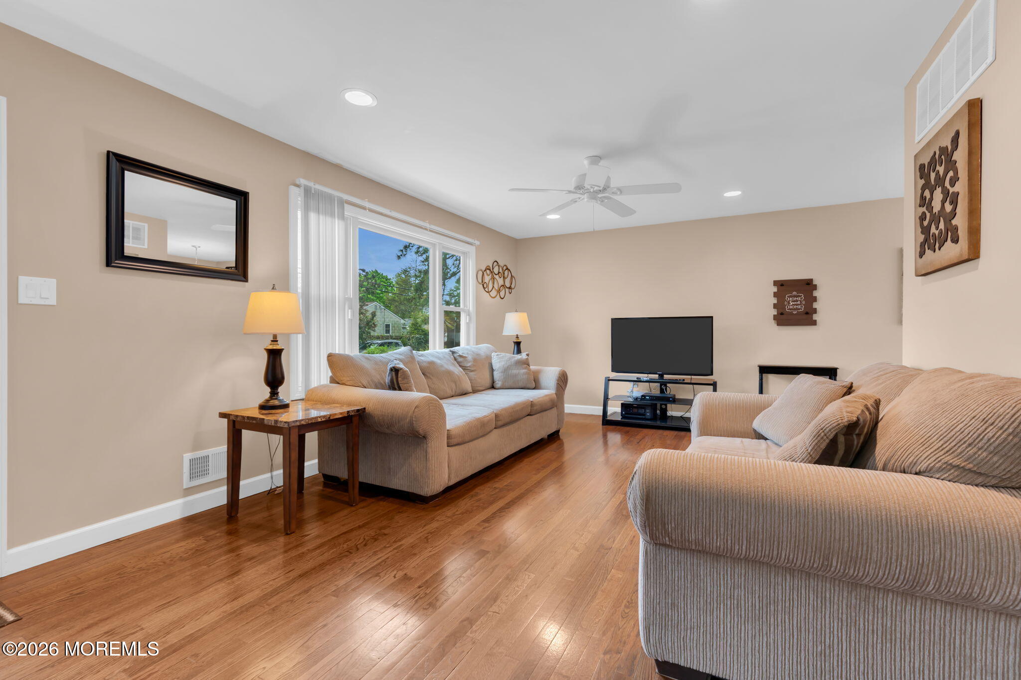 32 Bowline Street Beachwood NJ 08722