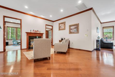 6 Sunningdale Court Jackson NJ 08527