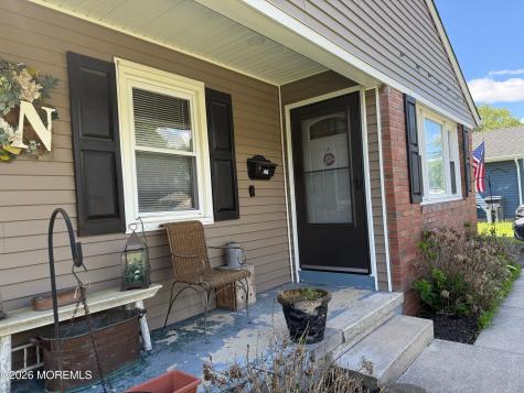 48 Sunflower Lane Toms River NJ 08755