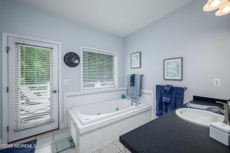 27 Olivia Way Jackson NJ 08527