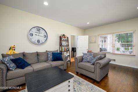27 Olivia Way Jackson NJ 08527