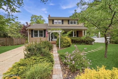 715 Carol Avenue Oakhurst NJ 07755