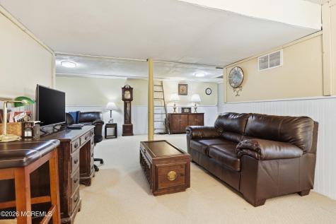 715 Carol Avenue Oakhurst NJ 07755