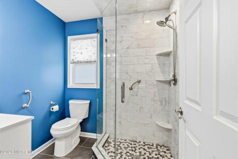 715 Carol Avenue Oakhurst NJ 07755