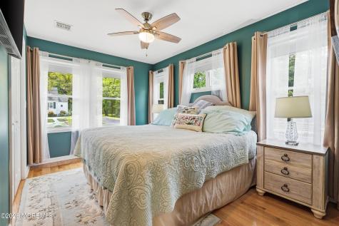715 Carol Avenue Oakhurst NJ 07755