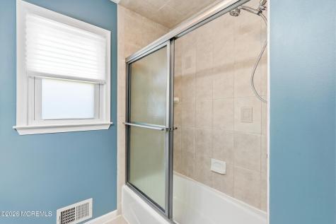 715 Carol Avenue Oakhurst NJ 07755