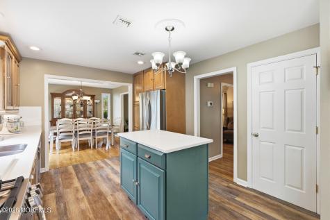 715 Carol Avenue Oakhurst NJ 07755