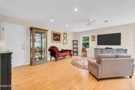 31 Society Hill Way Tinton Falls NJ 07724