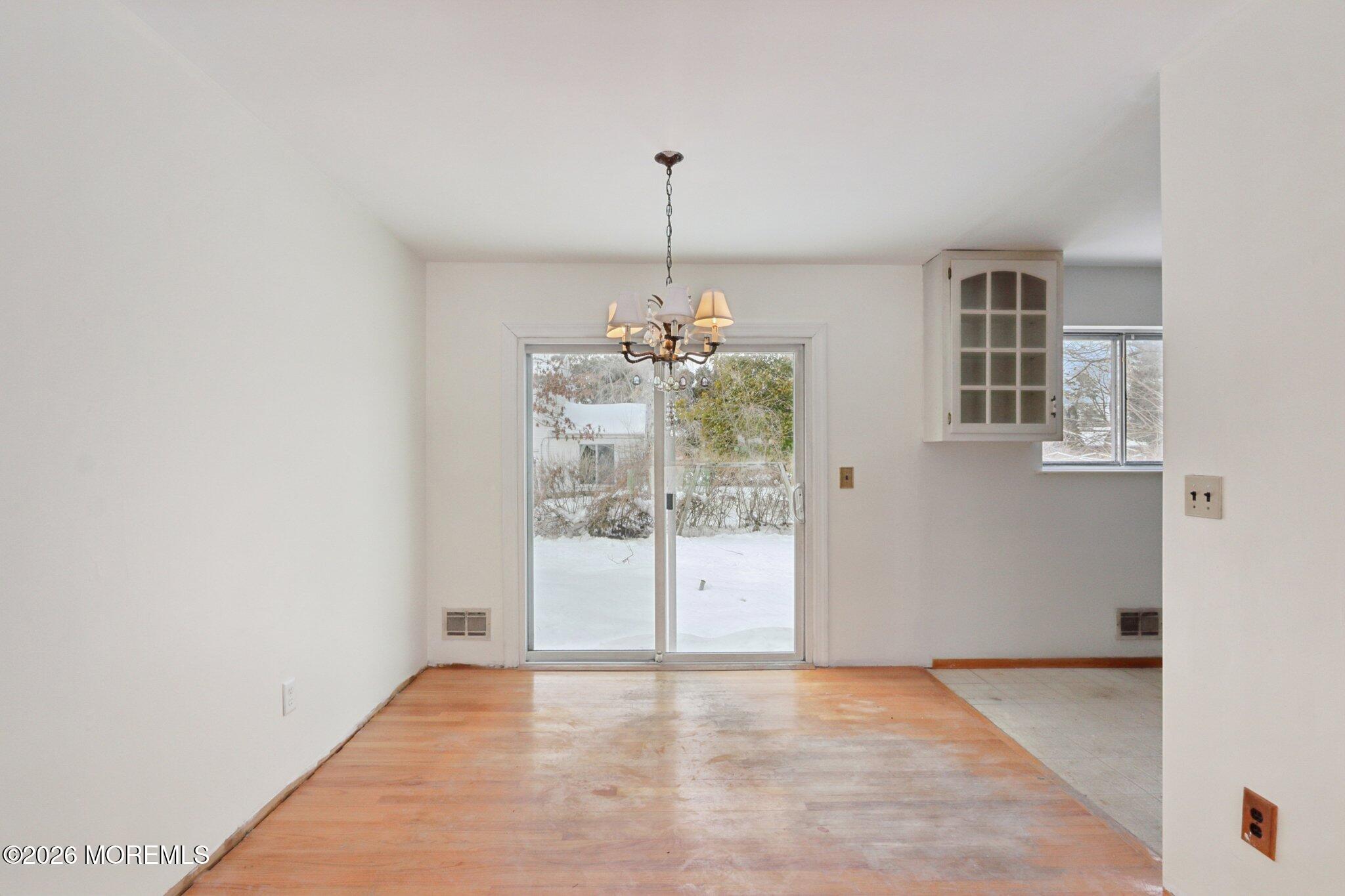 1124 Spray Avenue Beachwood NJ 08722
